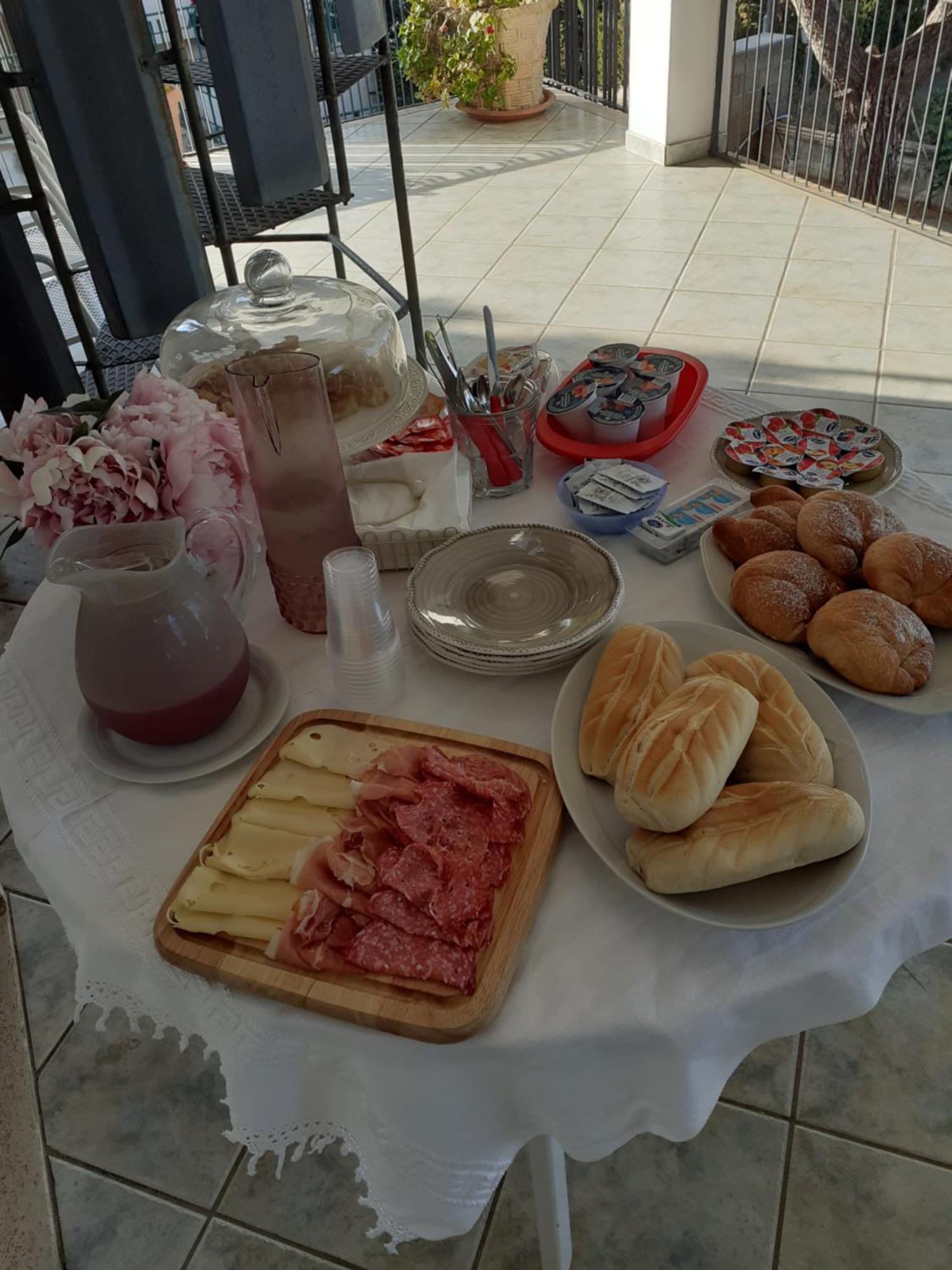 B&B San Salvador Санта-Мария-аль-Баньо Экстерьер фото